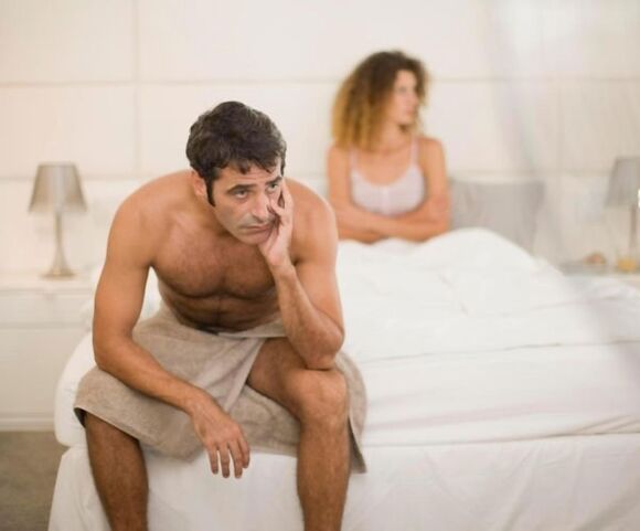 Um homem tem problemas de potência